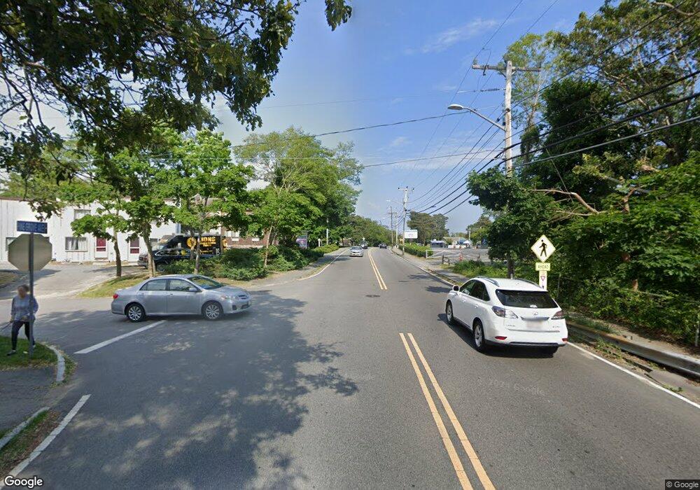 297 W West Main St unit 3, Hyannis, MA 02601 - photo 1