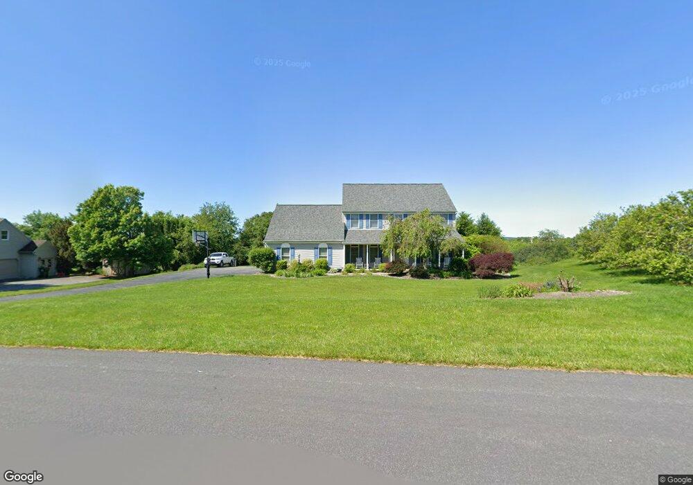 4729 York Dr, Orefield, PA 18069 - photo 1