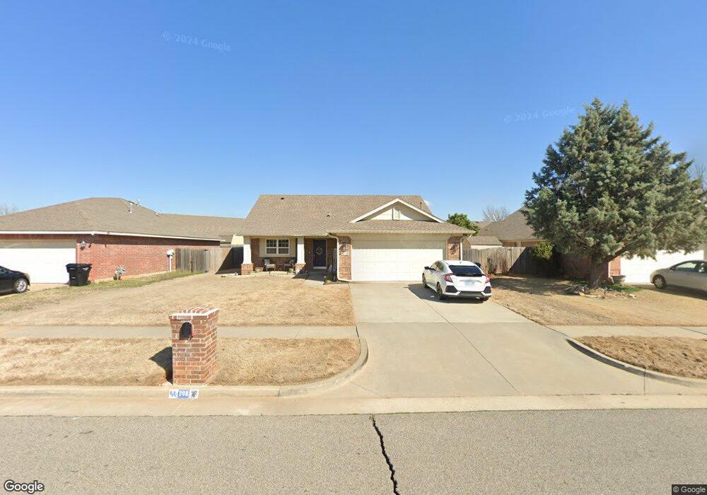 808 Beechwood Way, Moore, OK 73160 - photo 1