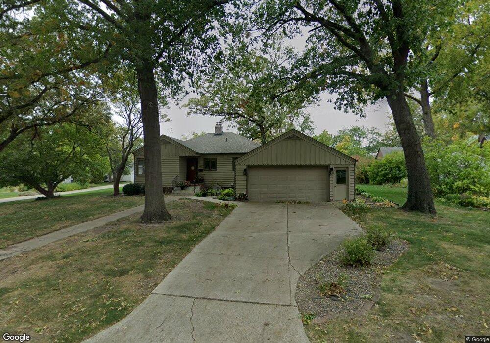 615 W 11th St S, Newton, IA 50208 - photo 1
