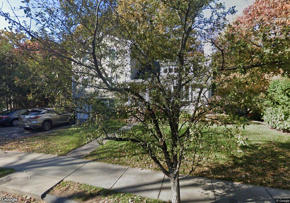 180 Middlesex Rd, Chestnut Hill, MA 02467 - photo 1