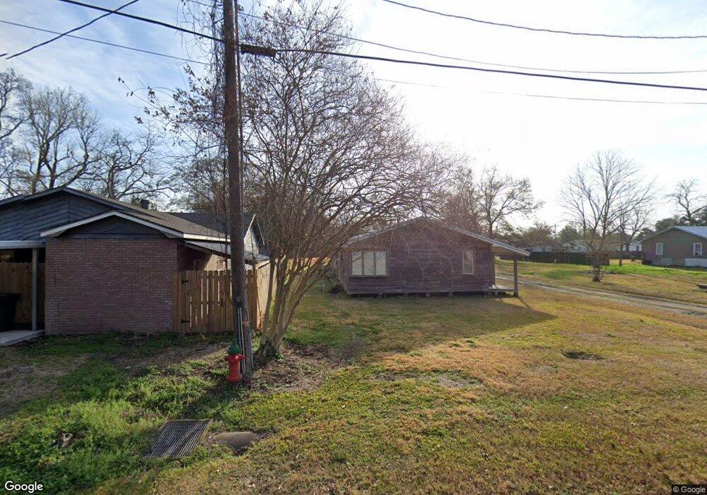 712 Coulee Kinney Rd, Abbeville, LA 70510 - photo 1