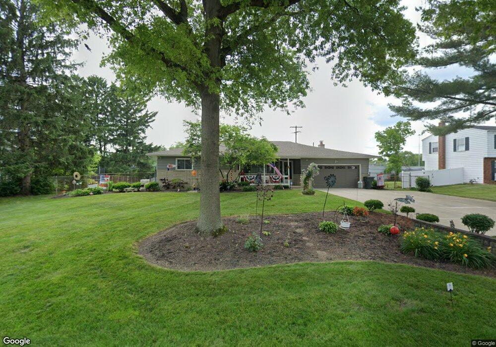 851 Cummington Rd, Columbus, OH 43213 - photo 1