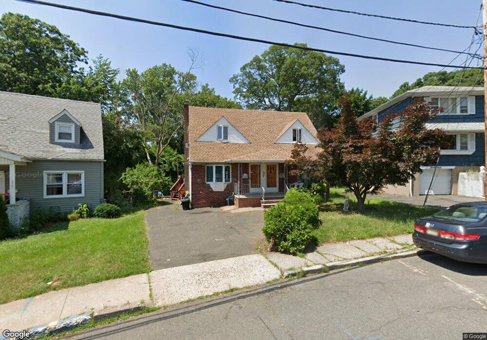 37 Aberdeen Ct unit 2, Haledon, NJ 07508 - photo 1