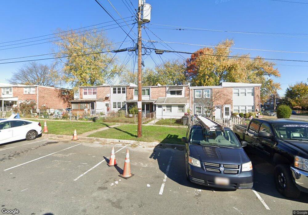 814 Seckel Ct, Halethorpe, MD 21227 - photo 1