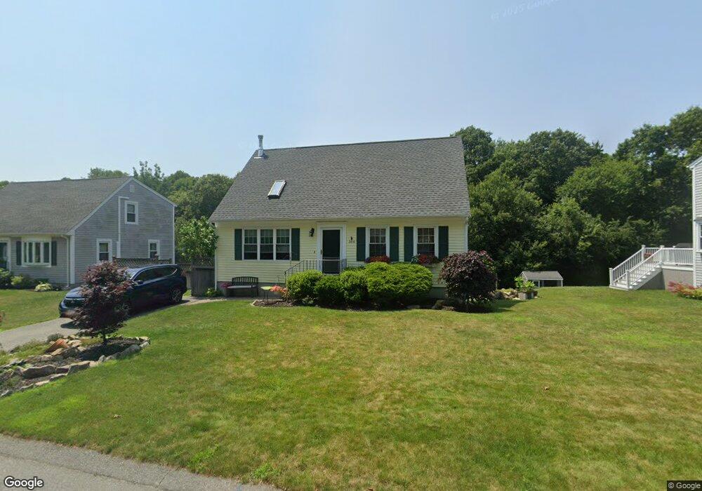 304 W Mccabe St, North Dartmouth, MA 02747 - photo 1
