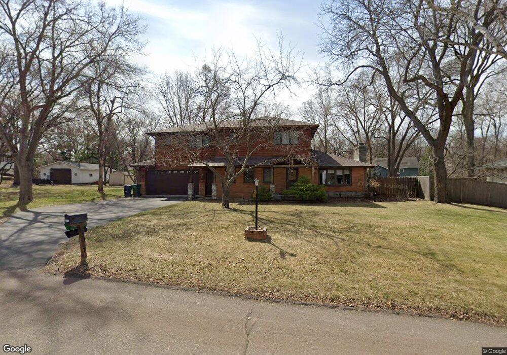 15017 Evelyn Ln, Minnetonka, MN 55345 - photo 1