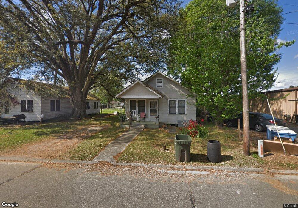 422 Orange St, New Iberia, LA 70560 - photo 1
