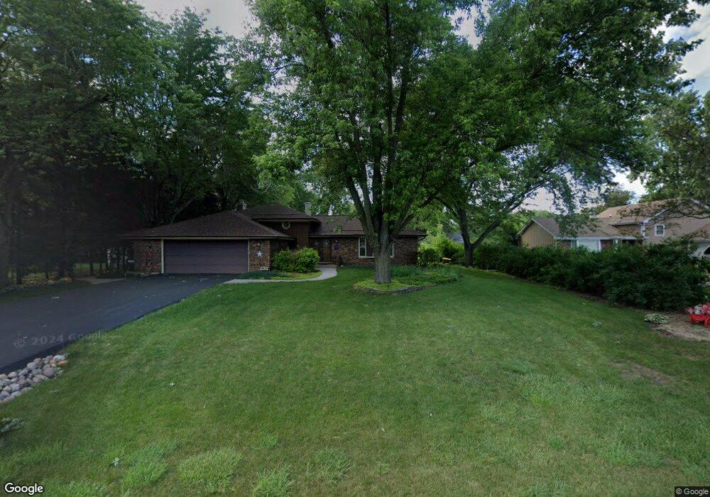 29W318 Staffeldt Dr, Naperville, IL 60564 - photo 1
