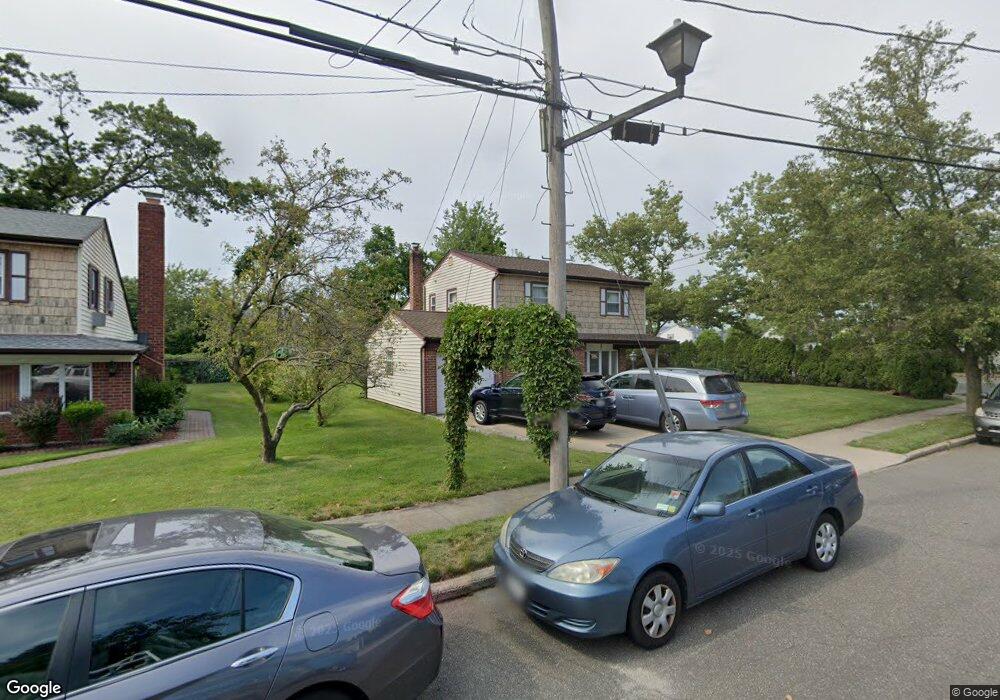 1 Whitehall Ln, New Hyde Park, NY 11040 - photo 1