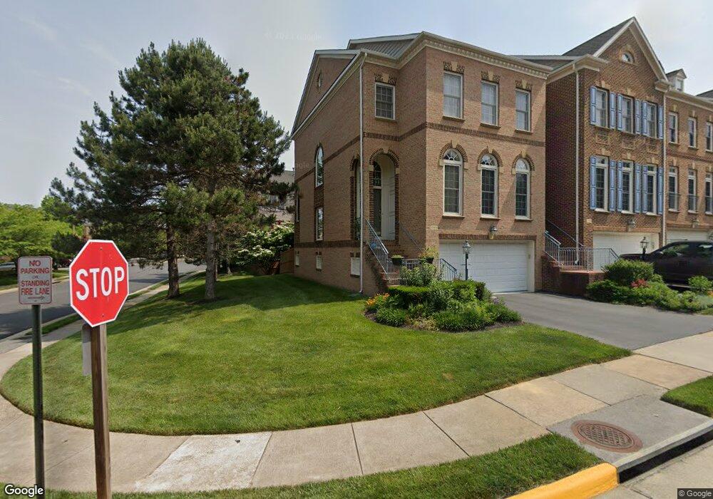 12454 Rose Path Cir, Fairfax, VA 22033 - photo 1