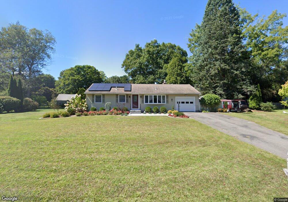 16 Meadowbrook Dr, Hadley, MA 01035 - photo 1