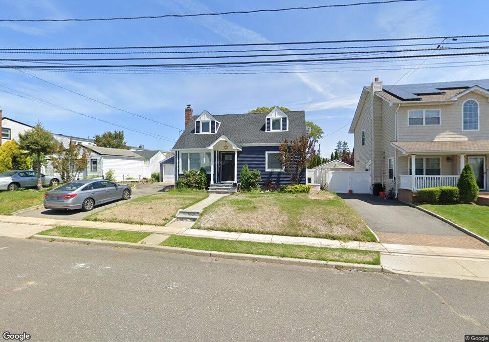 894 Van Buren Ave, Franklin Square, NY 11010 - photo 1