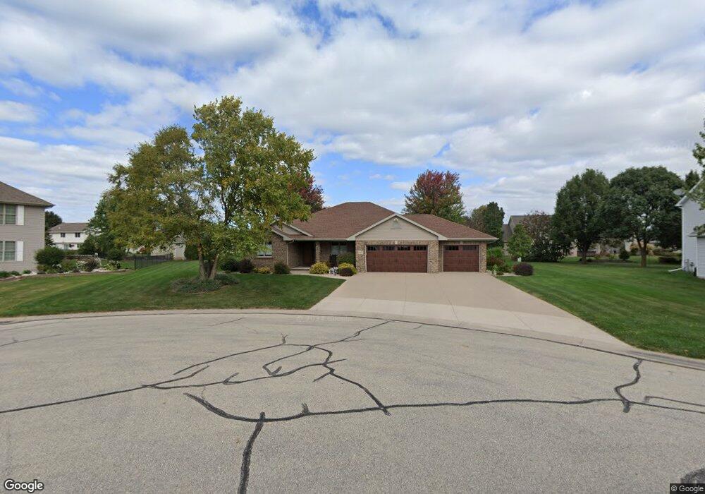 W6052 Nolan Dr, Appleton, WI 54915 - photo 1