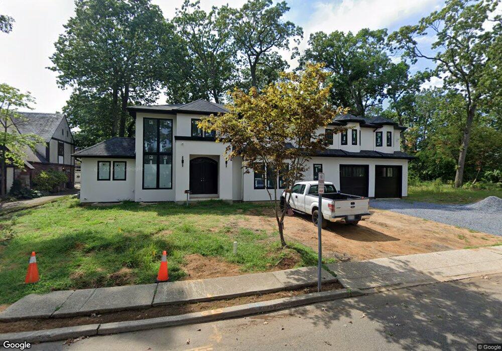 16 Parkwold Dr E, Valley Stream, NY 11580 - photo 1