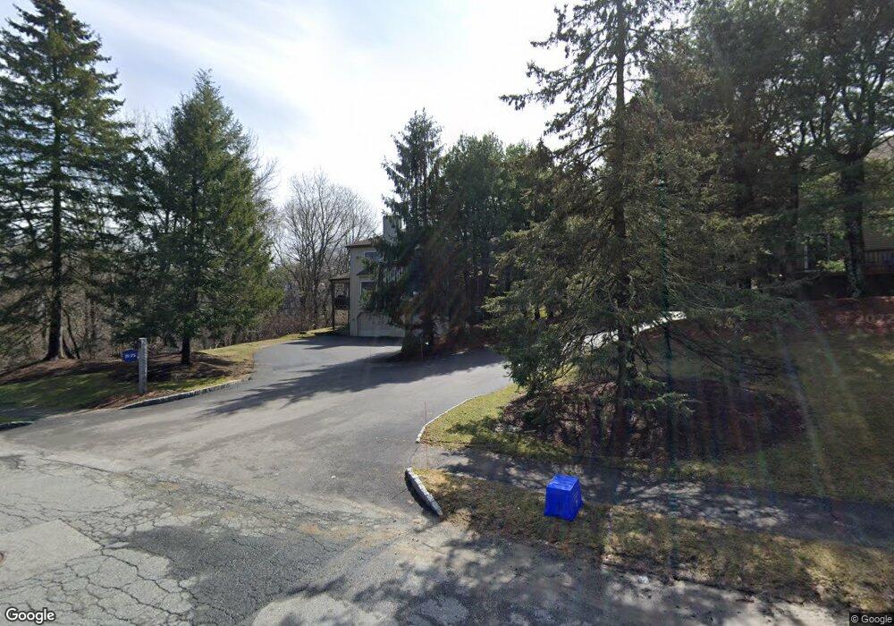 33 Captain Eames Cir unit B,33, Ashland, MA 01721 - photo 1