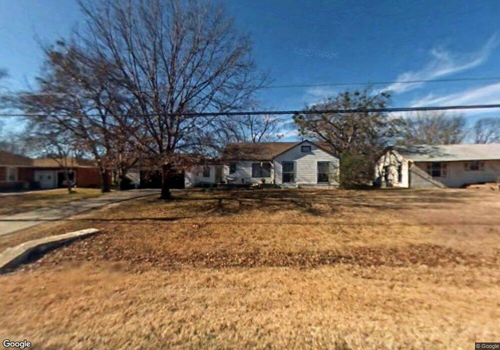 1913 Franklin Ave, Bonham, TX 75418 - photo 1