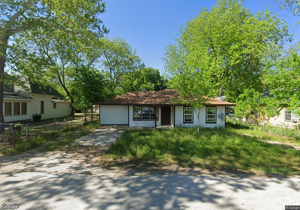 617 Mccubbin St, Gainesville, TX 76240 - photo 1