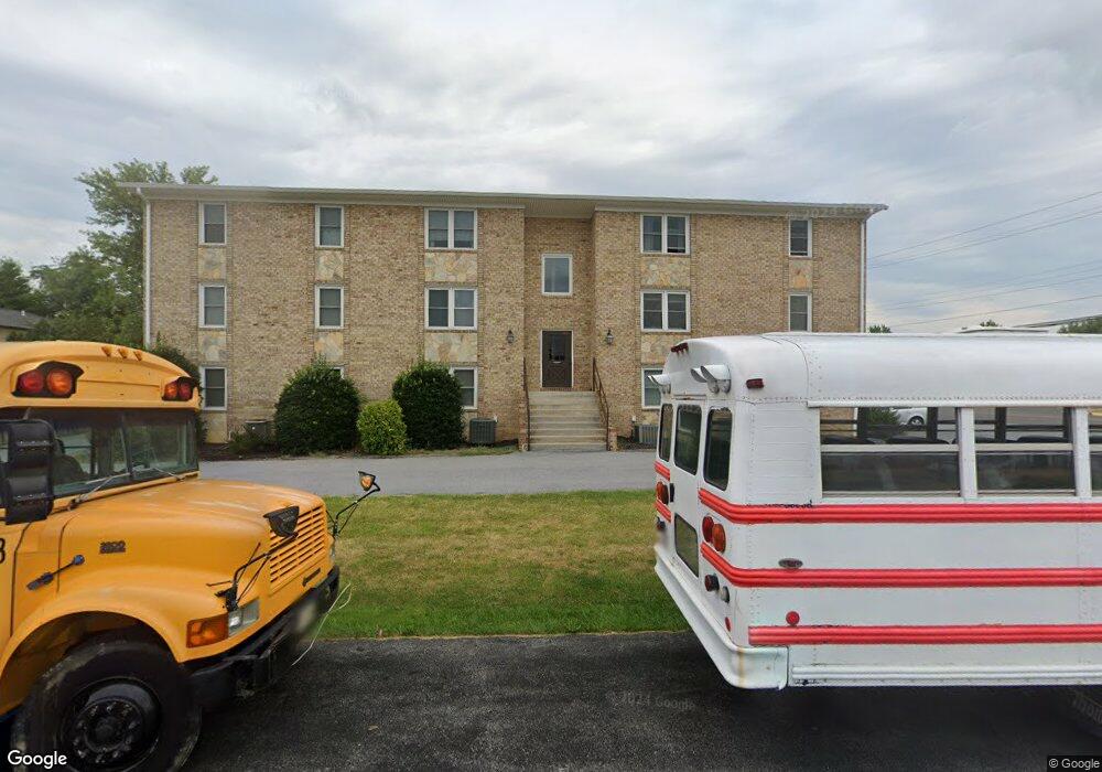 1208 N Shenandoah Ave, Front Royal, VA 22630 - photo 1