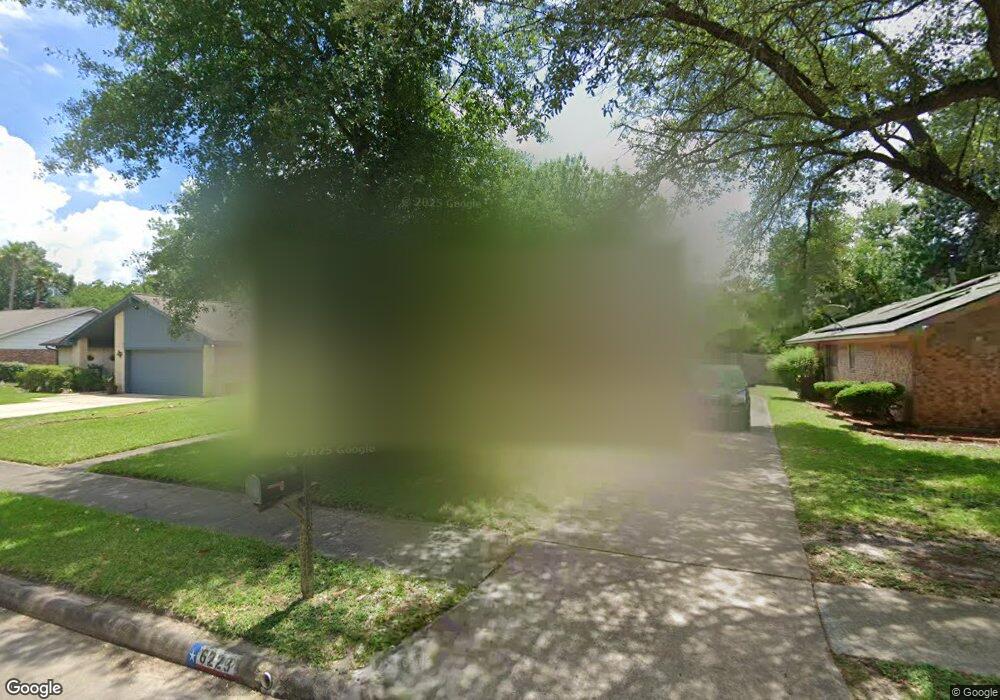 6223 Elkwood Forest Dr, Houston, TX 77088 - photo 1
