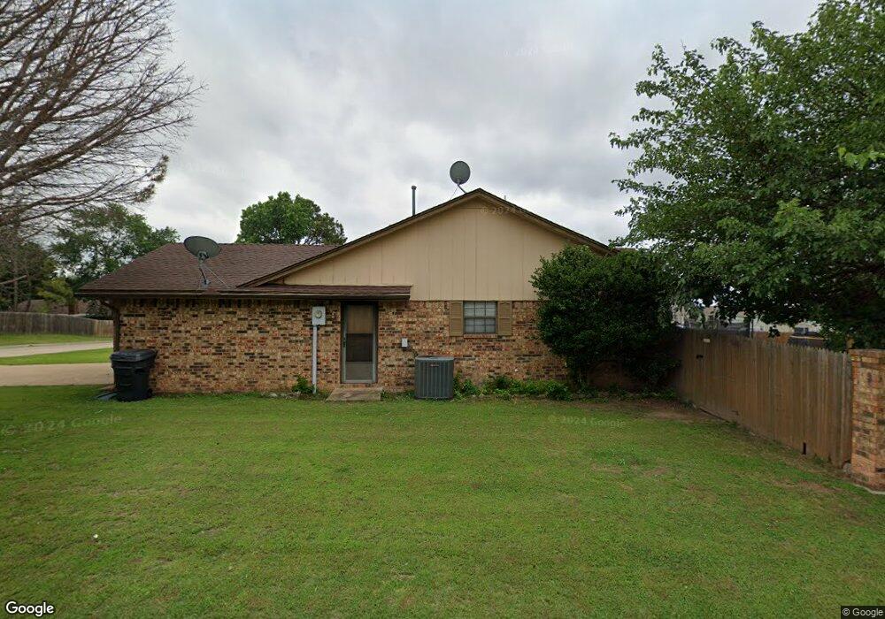 2015 Wildewood Dr, Ardmore, OK 73401 - photo 1