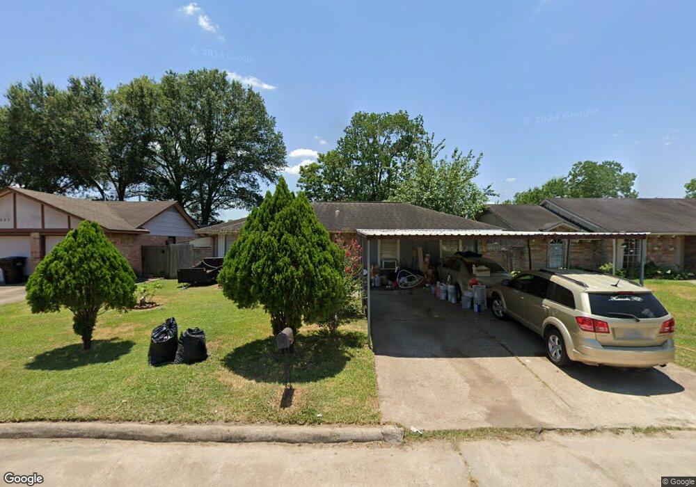 2211 Twinbrooke Dr, Houston, TX 77088 - photo 1