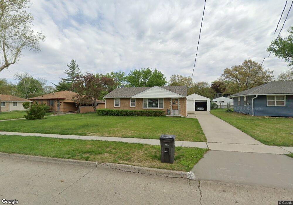 2736 E Jefferson Ave, Des Moines, IA 50317 - photo 1