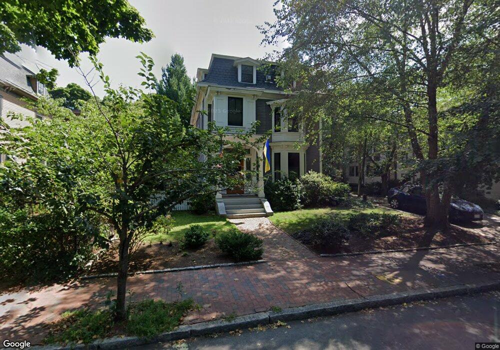 128 Oxford St unit 4, Cambridge, MA 02140 - photo 1