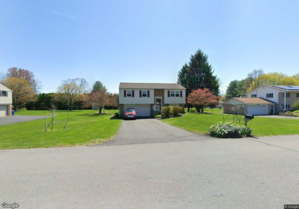 12 Runway Ave, New Holland, PA 17557 - photo 1