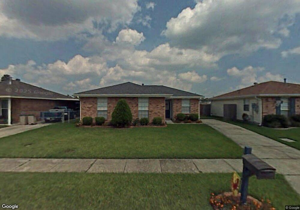 4451 Bayou Des Familles Dr, Marrero, LA 70072 - photo 1