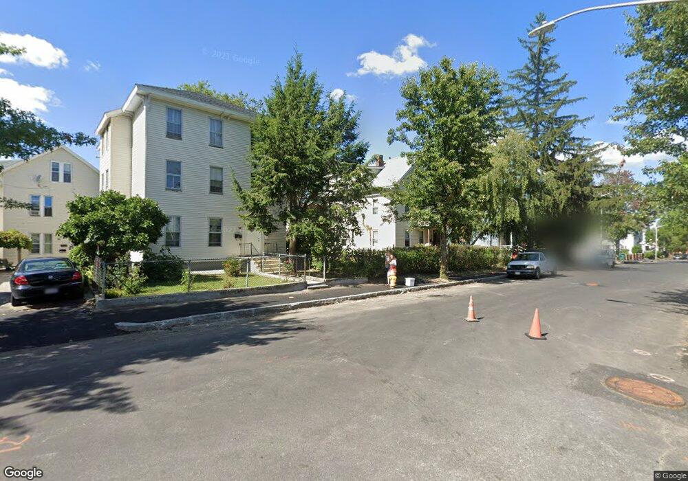 22 Florence St, Worcester, MA 01610 - photo 1