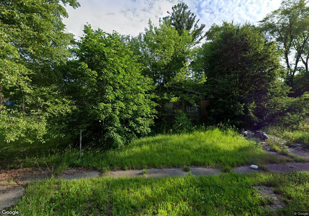 426 W Holbrook Ave, Flint, MI 48505 - photo 1