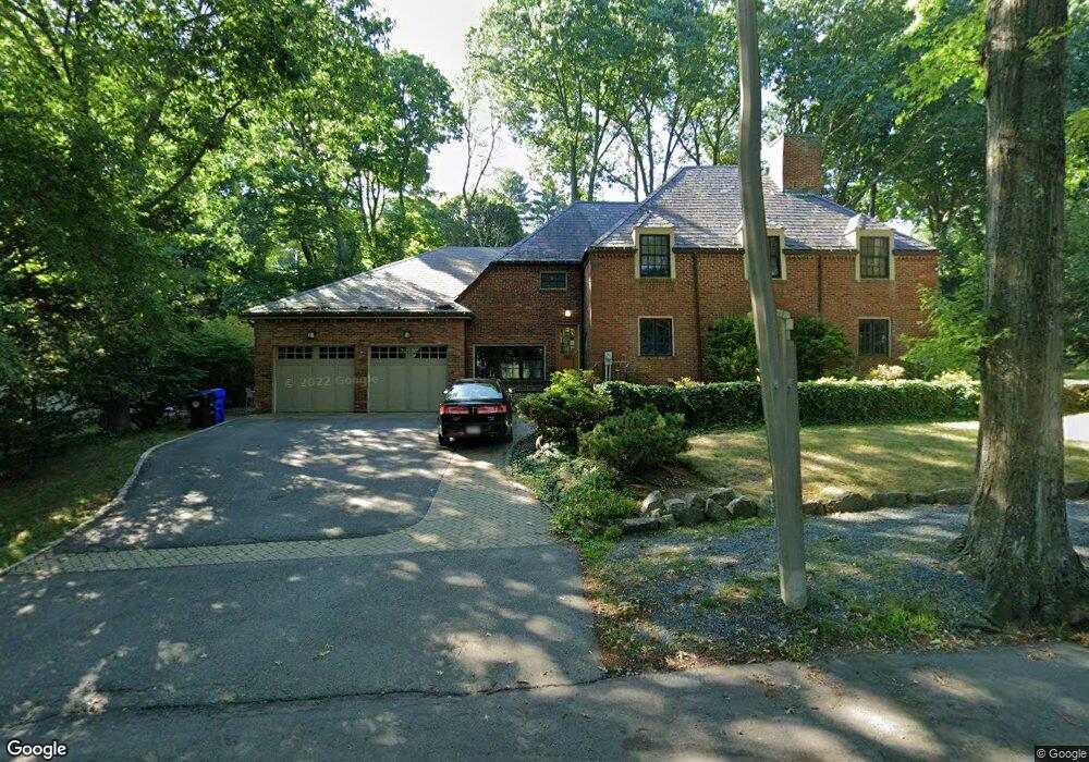 140 Fairway Rd, Chestnut Hill, MA 02467 - photo 1