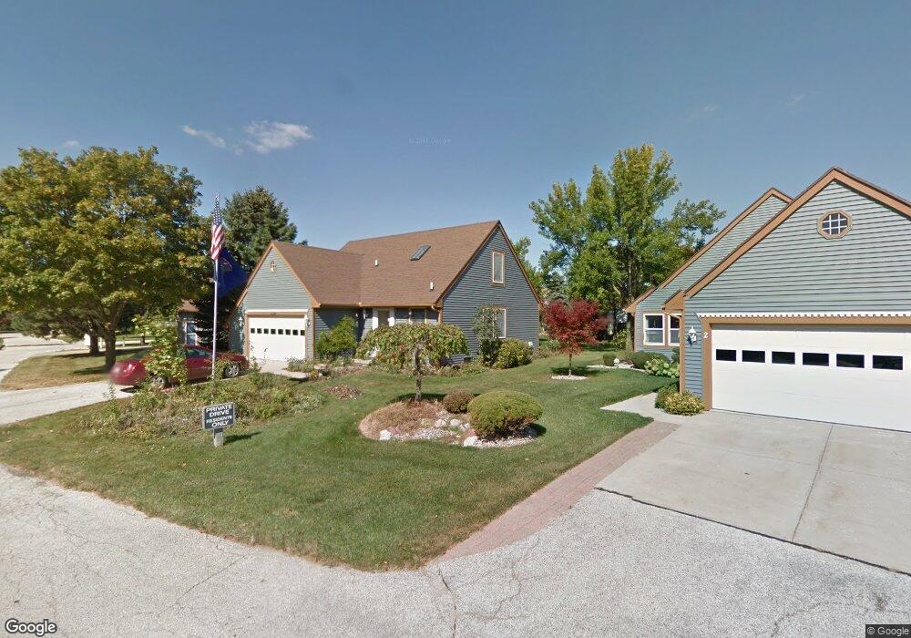 4 Cambridge Park, Frankenmuth, MI 48734 - photo 1