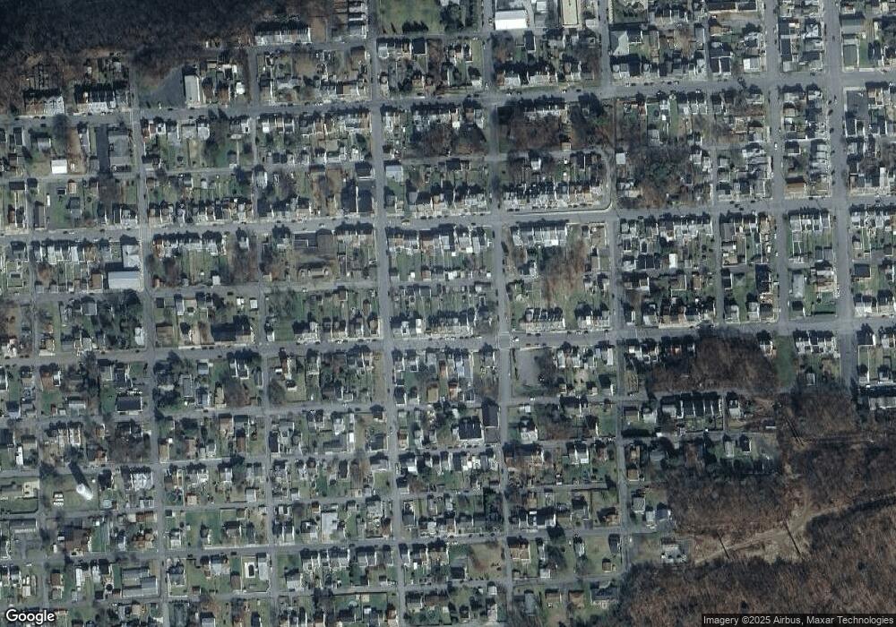 1023 W Mulberry St, Coal Township, PA 17866 - photo 1