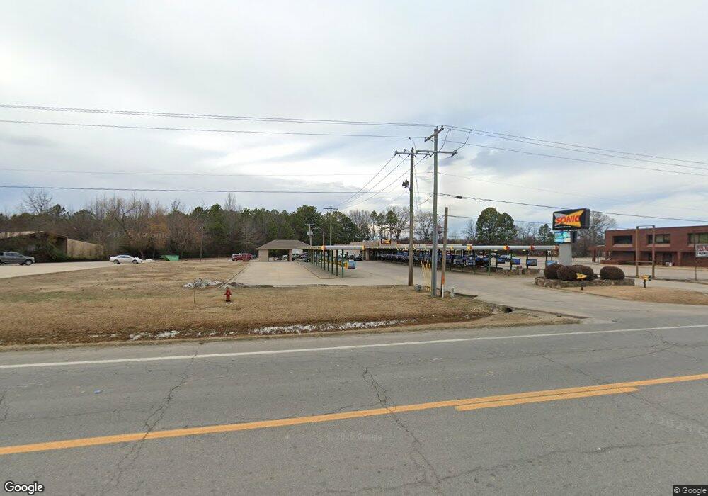 1502 W Dewitt Henry Dr, Beebe, AR 72012 - photo 1