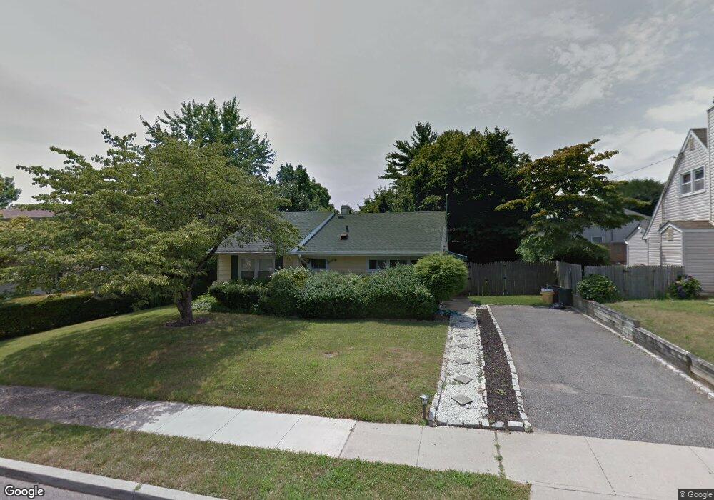 20 Bryant Rd, Glen Cove, NY 11542 - photo 1