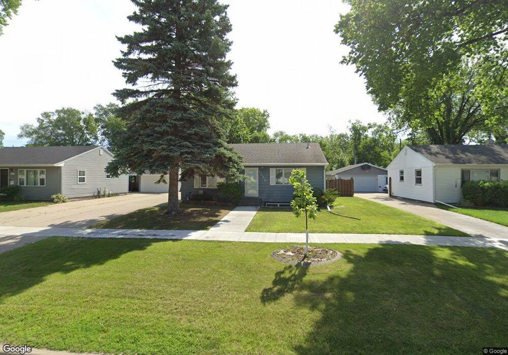 1738 14 1 2 St S, Fargo, ND 58103 - photo 1