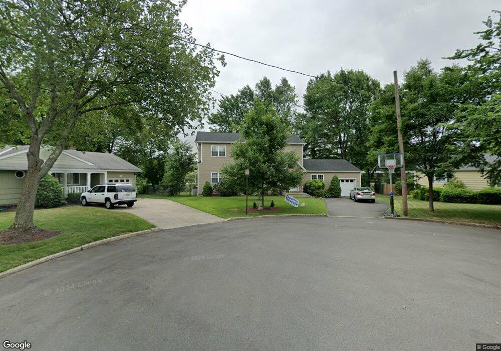 192 Geranium Ct, Paramus, NJ 07652 - photo 1