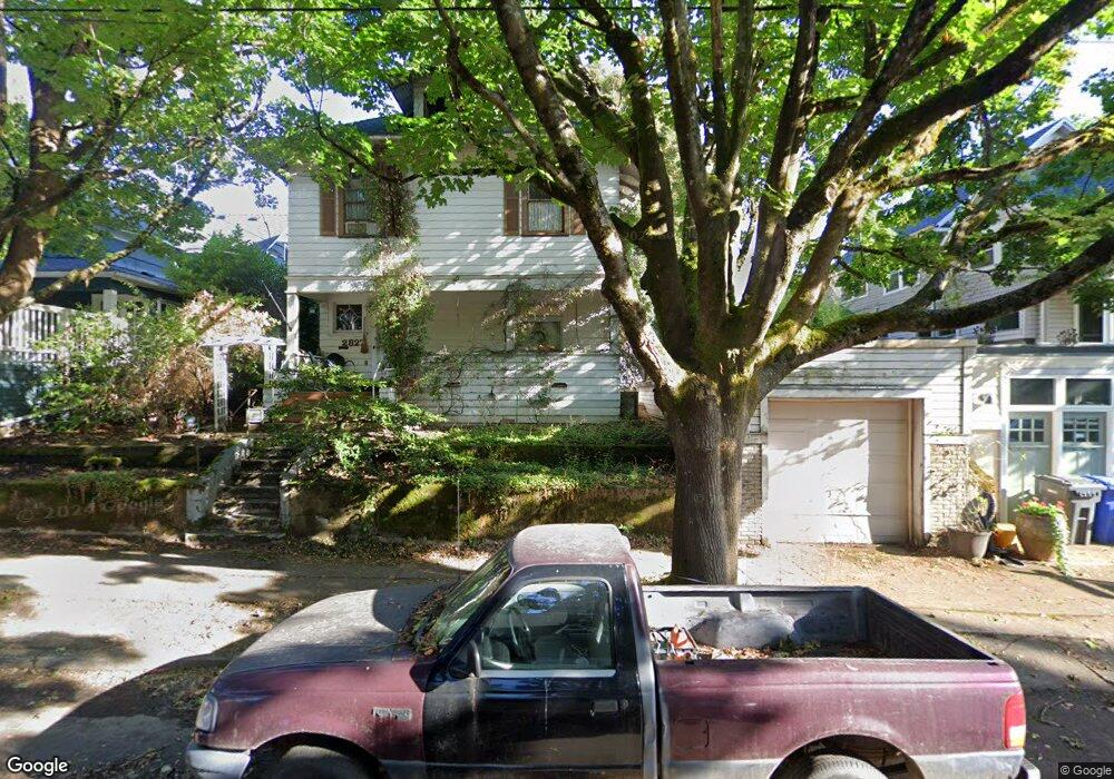 2827 NE Hoyt St, Portland, OR 97232 - photo 1