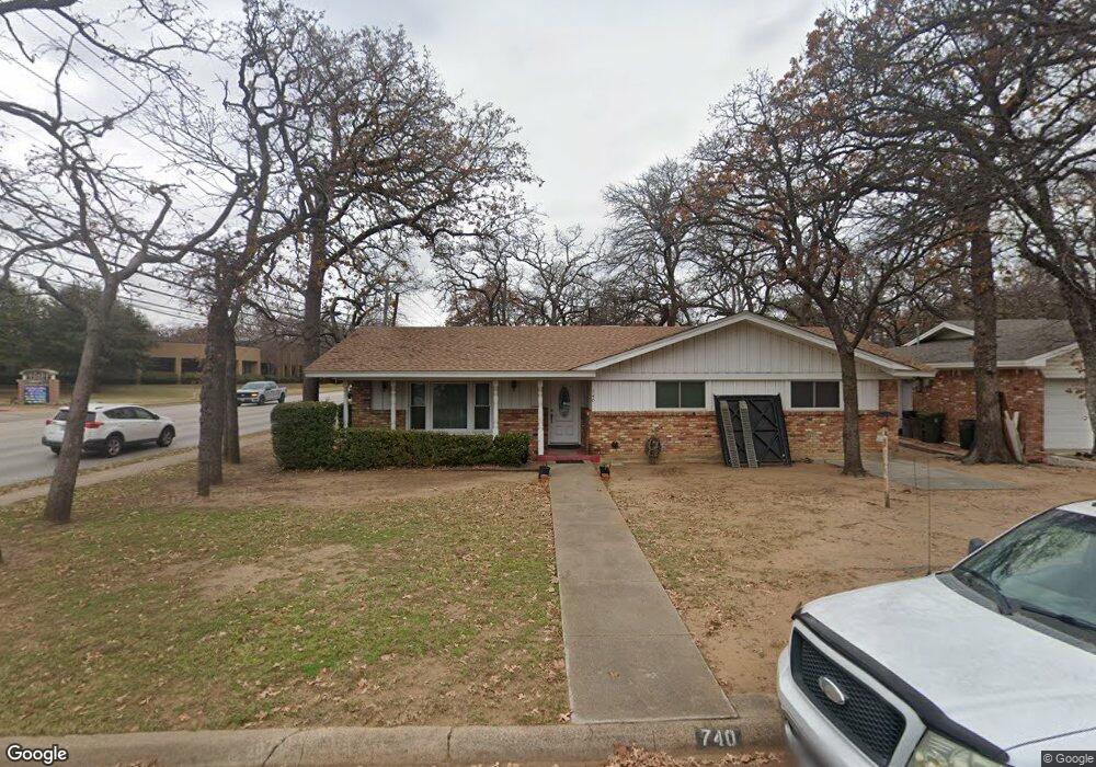740 Woodcrest Dr, Hurst, TX 76053 - photo 1