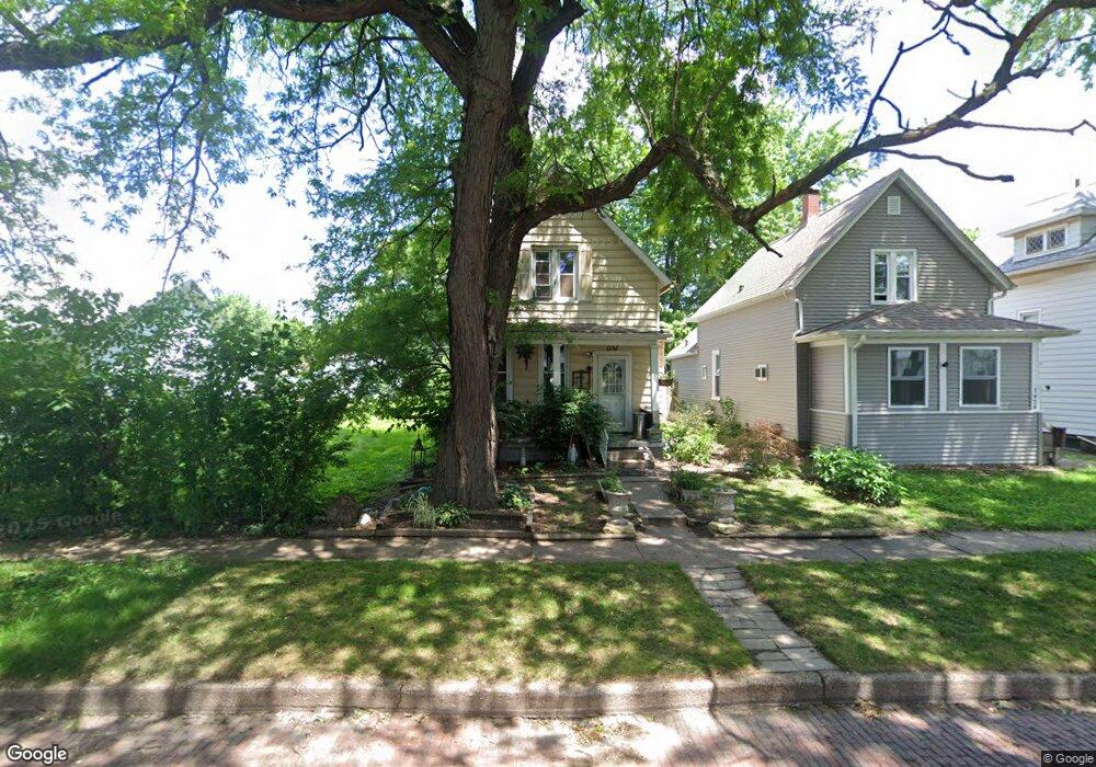 1930 W 1st St, Davenport, IA 52802 - photo 1