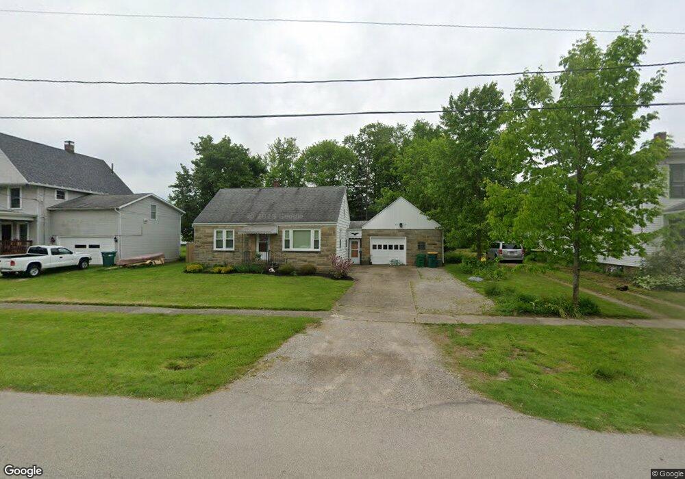 22 W Ashtabula St, Jefferson, OH 44047 - photo 1