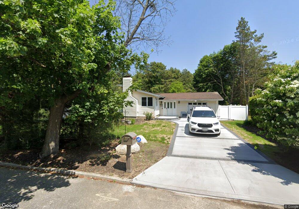 1012 Commack Rd, Dix Hills, NY 11746 - photo 1