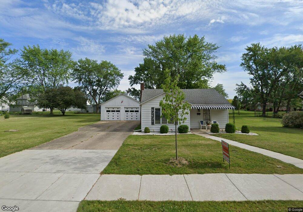 902 W Centennial St, Nappanee, IN 46550 - photo 1