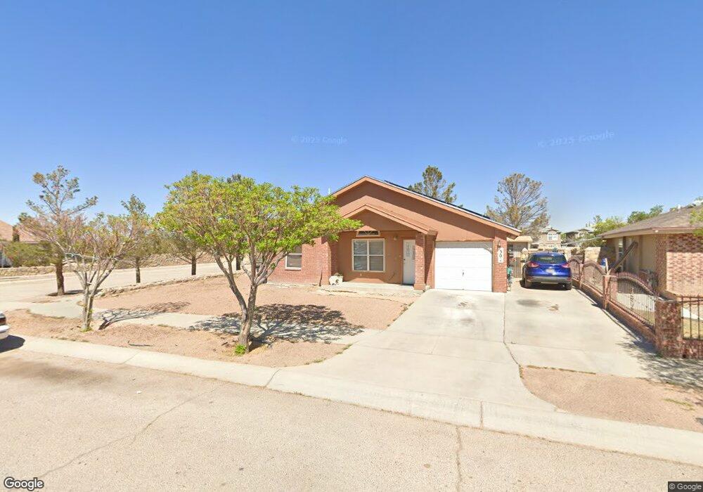 301 Barrel Cactus Dr, Horizon City, TX 79928 - photo 1