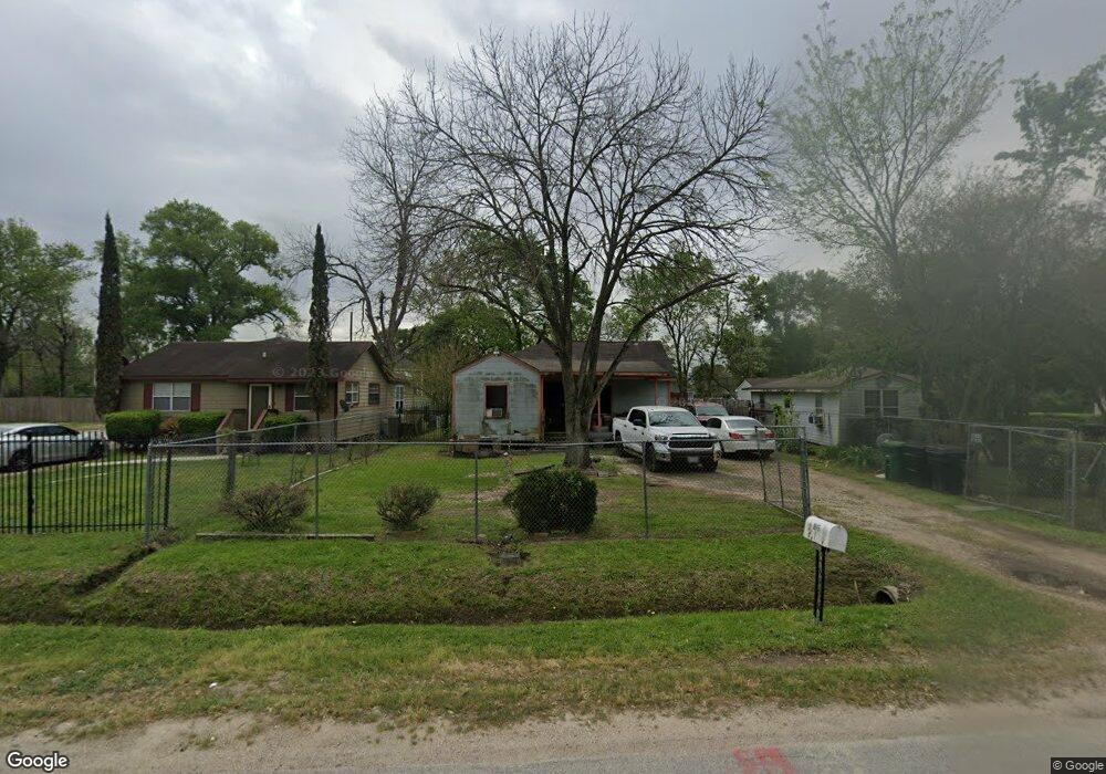 1045 Marjorie St, Houston, TX 77088 - photo 1