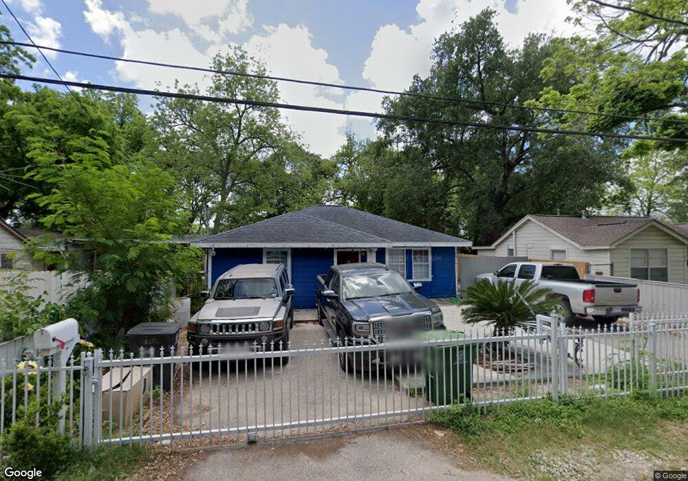 120 Grothe Ln, Houston, TX 77022 - photo 1