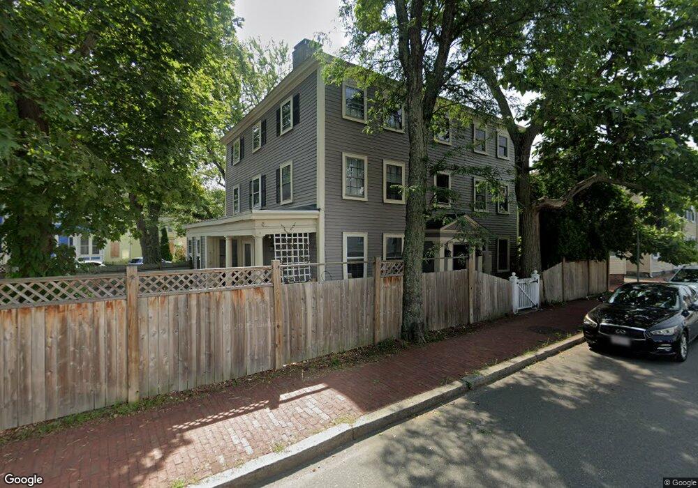 4 Pleasant St, Salem, MA 01970 - photo 1