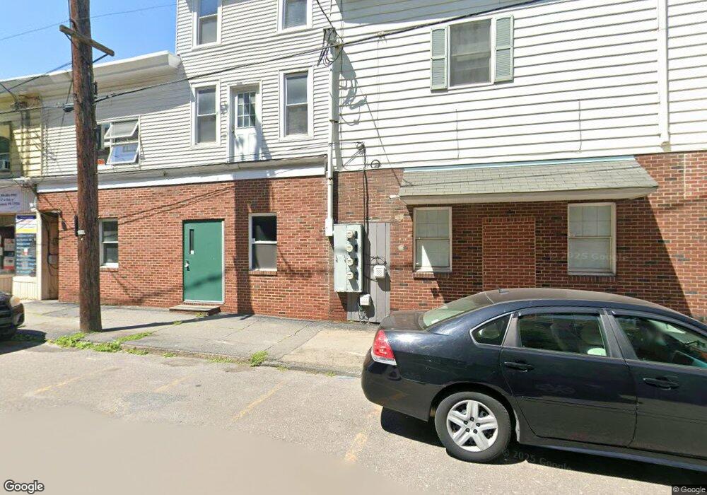 11 W Oak St unit 11, Shenandoah, PA 17976 - photo 1